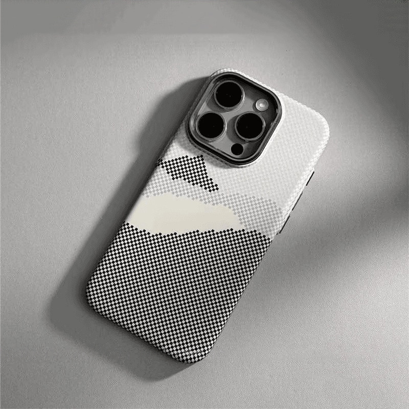 Magsafe磁吸碳纖維磨砂iphone保護殼