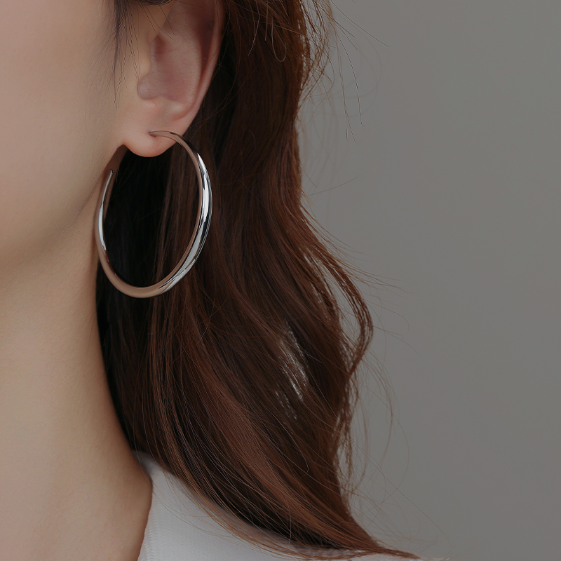 冷淡風圈圈金屬耳環