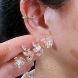 精緻鋯石花朵設計耳環