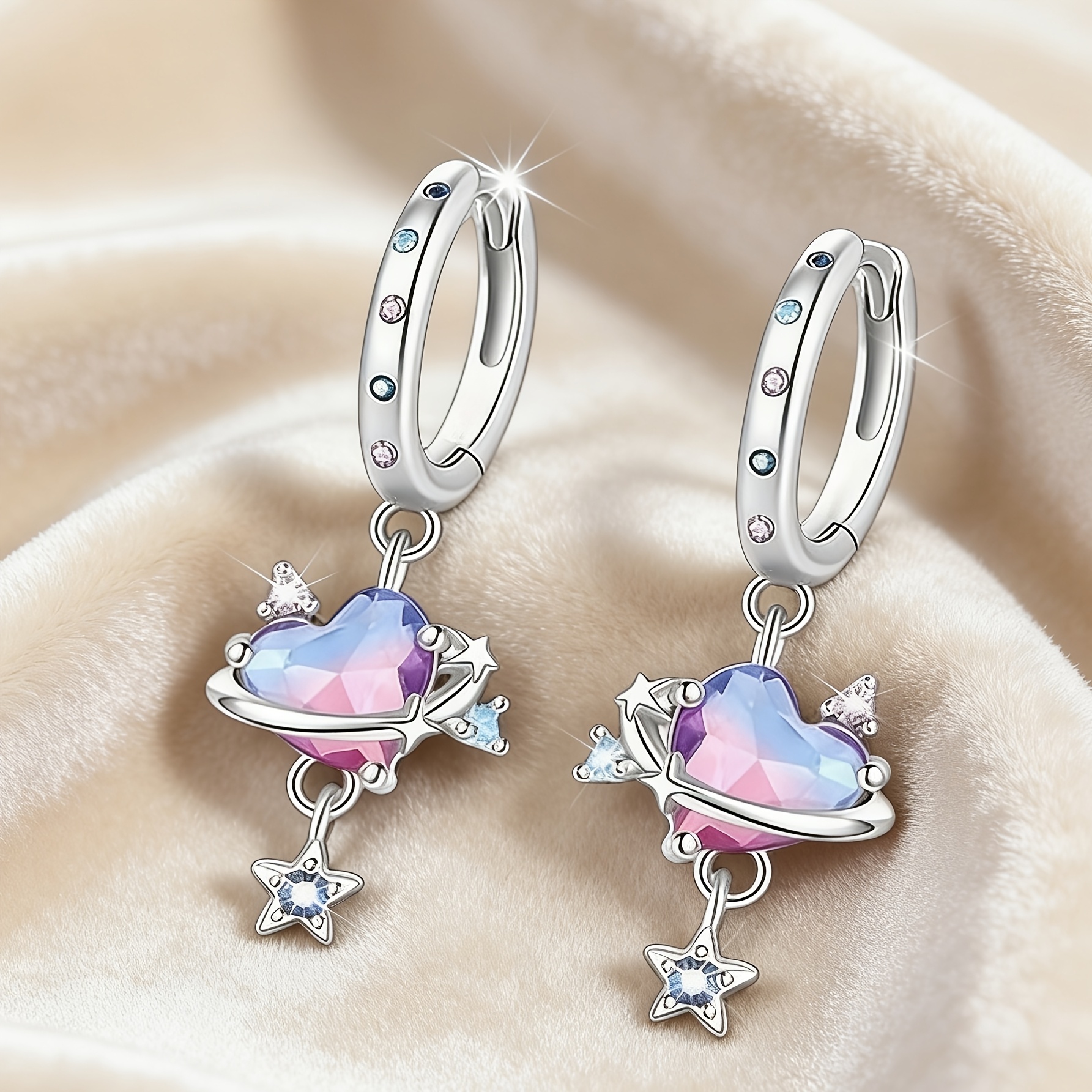 星球環繞設計感心形耳環