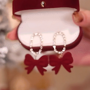 在逃公主蝴蝶結水晶耳環