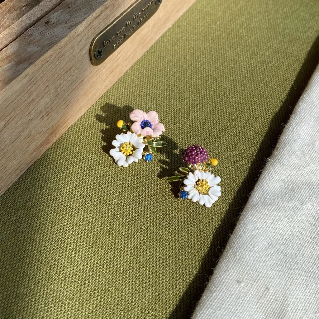 法式小鄒菊花朵不對稱耳環