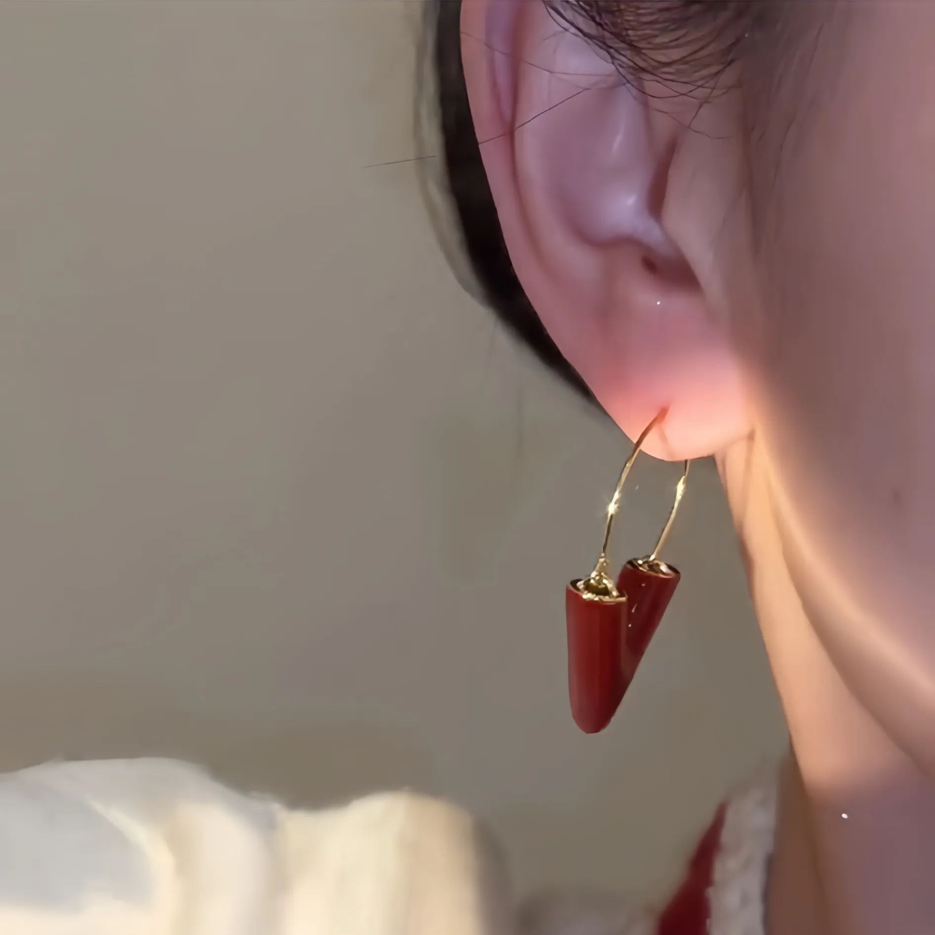 紅色V型氣質耳環