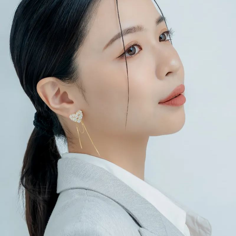 「傾心戀曲」滿鑽愛心長款流蘇耳環