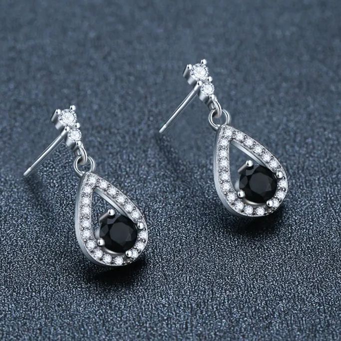 新款精緻百搭耳環  