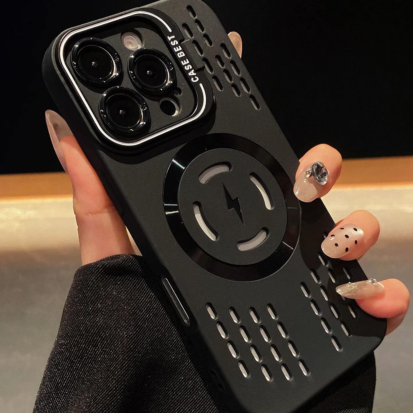 [Copy]「帶鏡頭貼」裸機感鈦金屬質感iphone手機保護殼