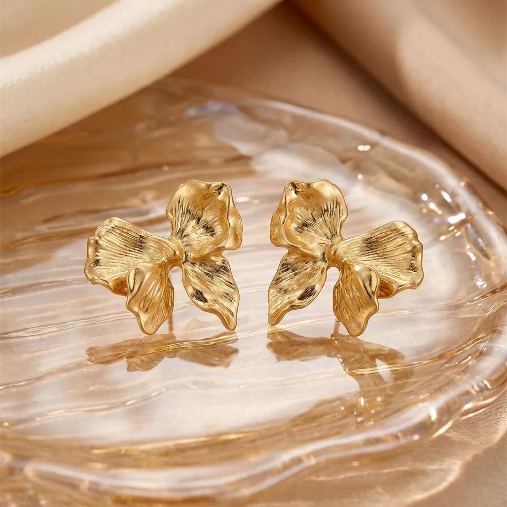 【浮金蝶瓣】金蝴蝶氣質耳環