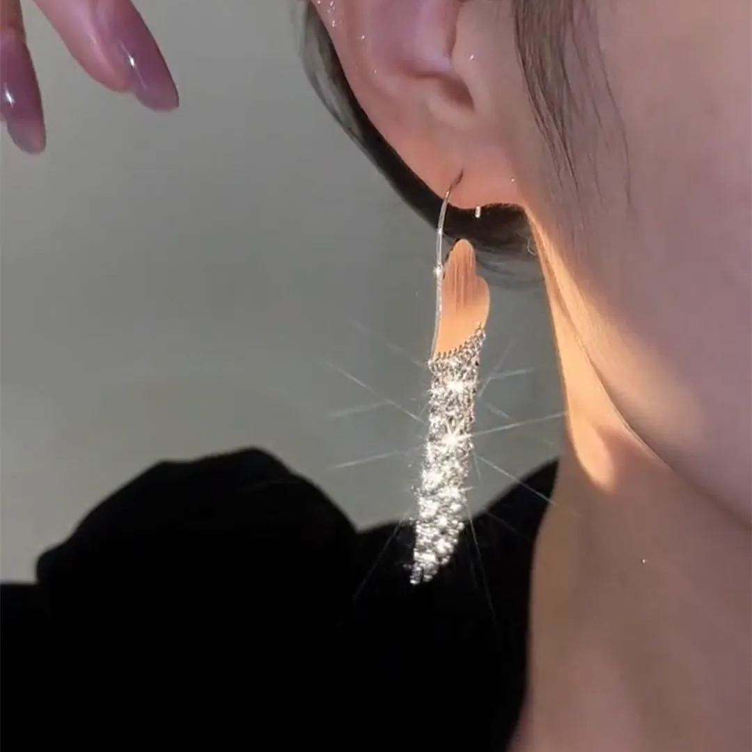 銀色愛心亮片流蘇耳環