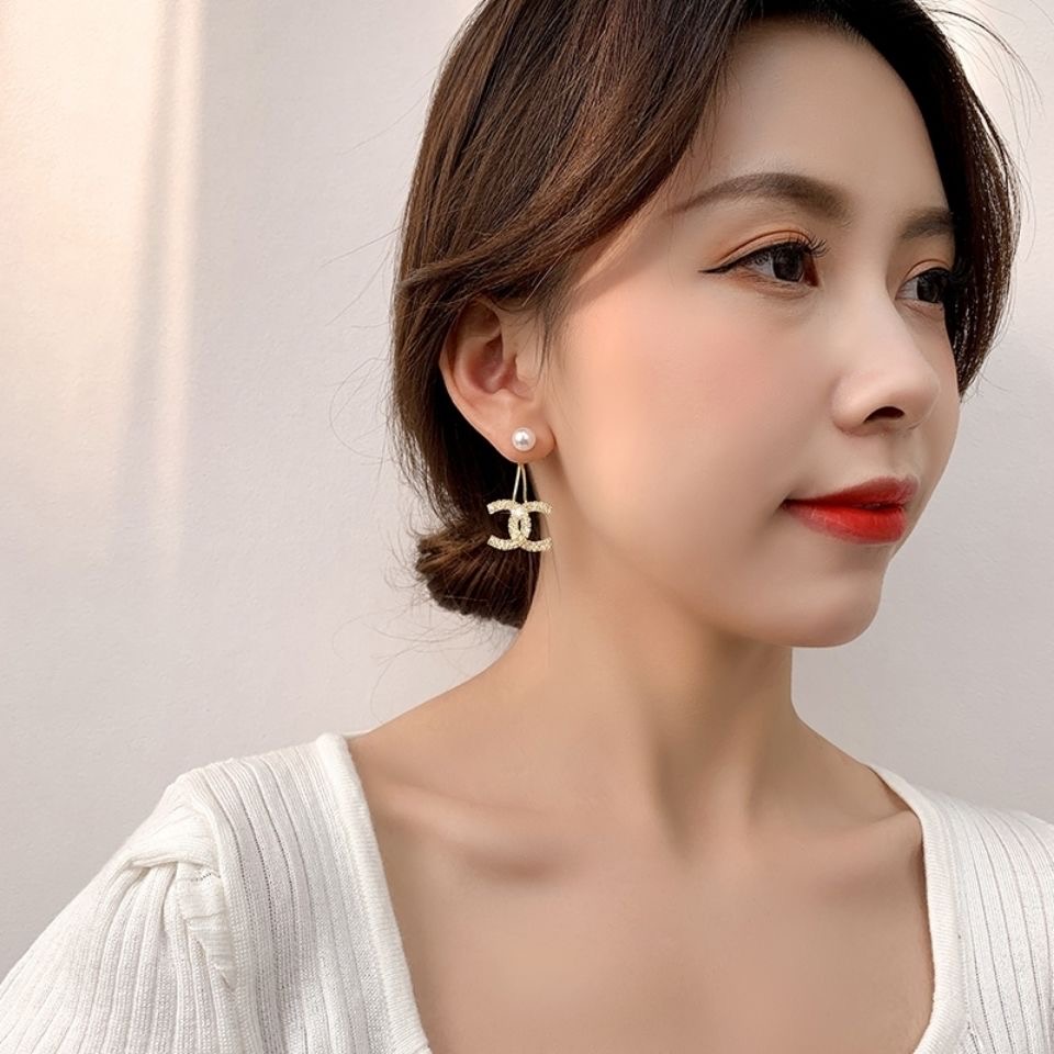 珍珠輕奢個性雙C耳環   