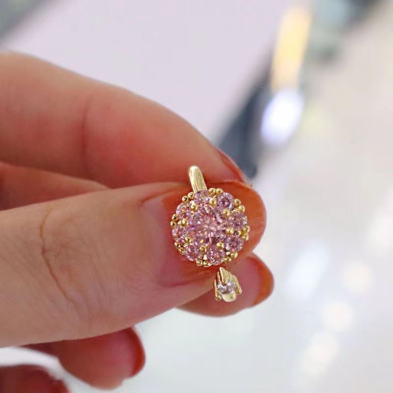 會旋轉的花朵鋯石戒指