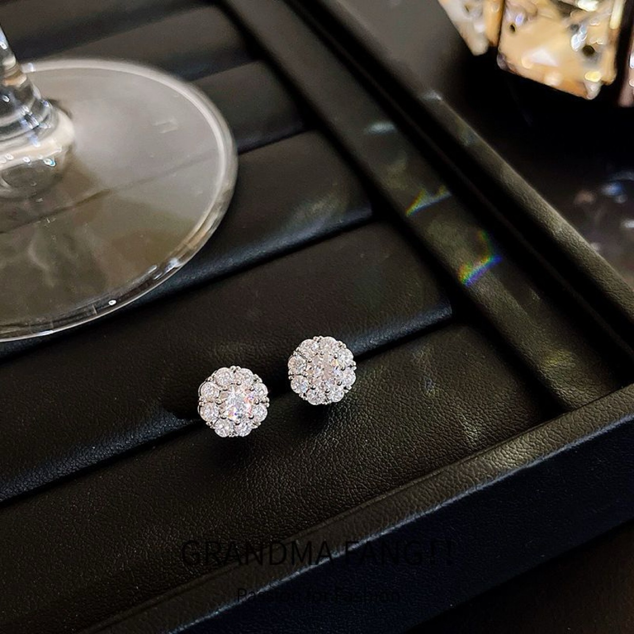 莫桑鑽一克拉戒指 