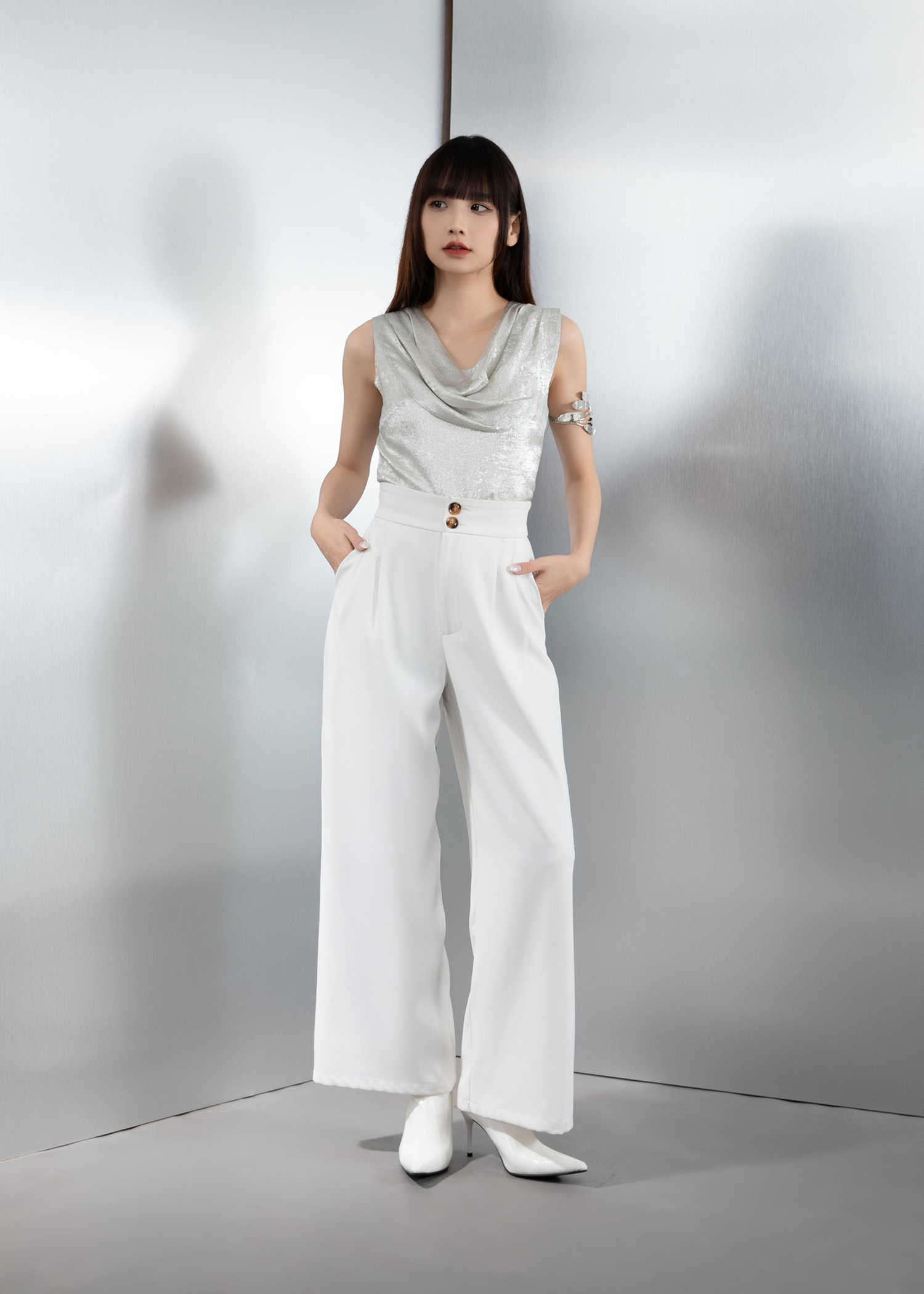Sleeveless Elegant Wear Top AC930