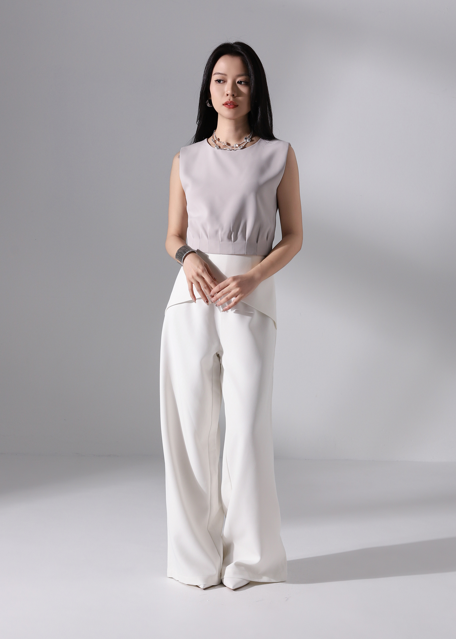 Sleeveless Plain Top AC917