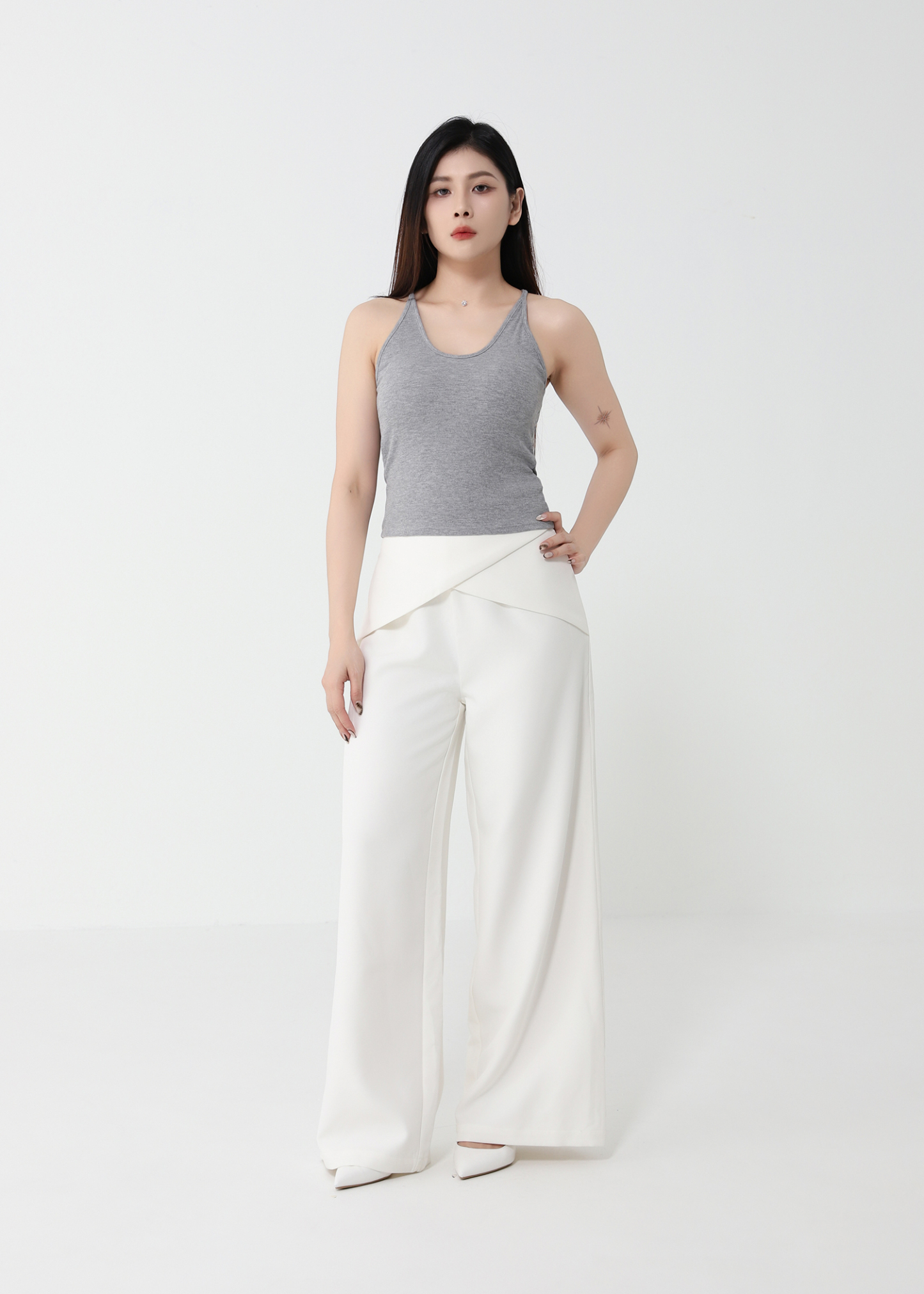 U Neckline Top 47450