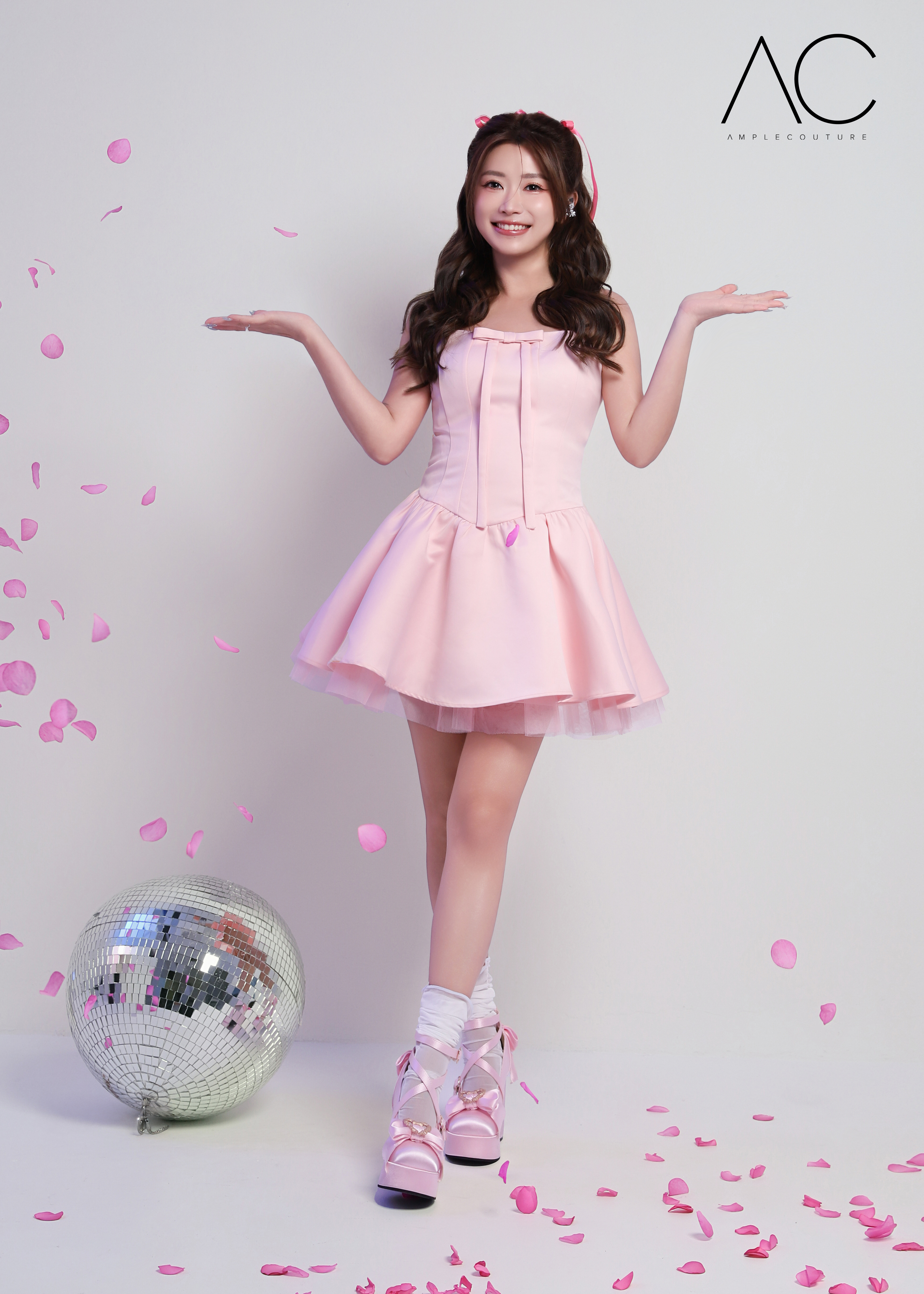 値下げ‼︎Ribbon suede flared setup minidress XSサイズあり】ファーチョーカー取り外し可能♥Ribbon suede