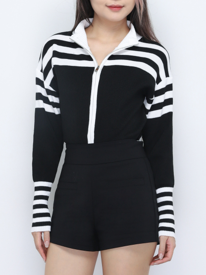 Knitted Fornt Zip Top 34201