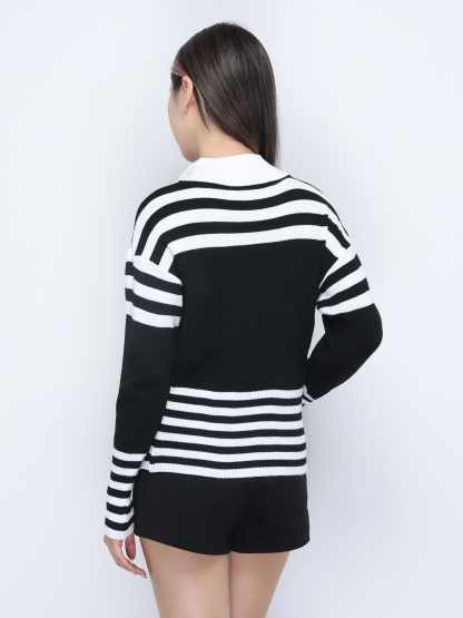Knitted Fornt Zip Top 34201