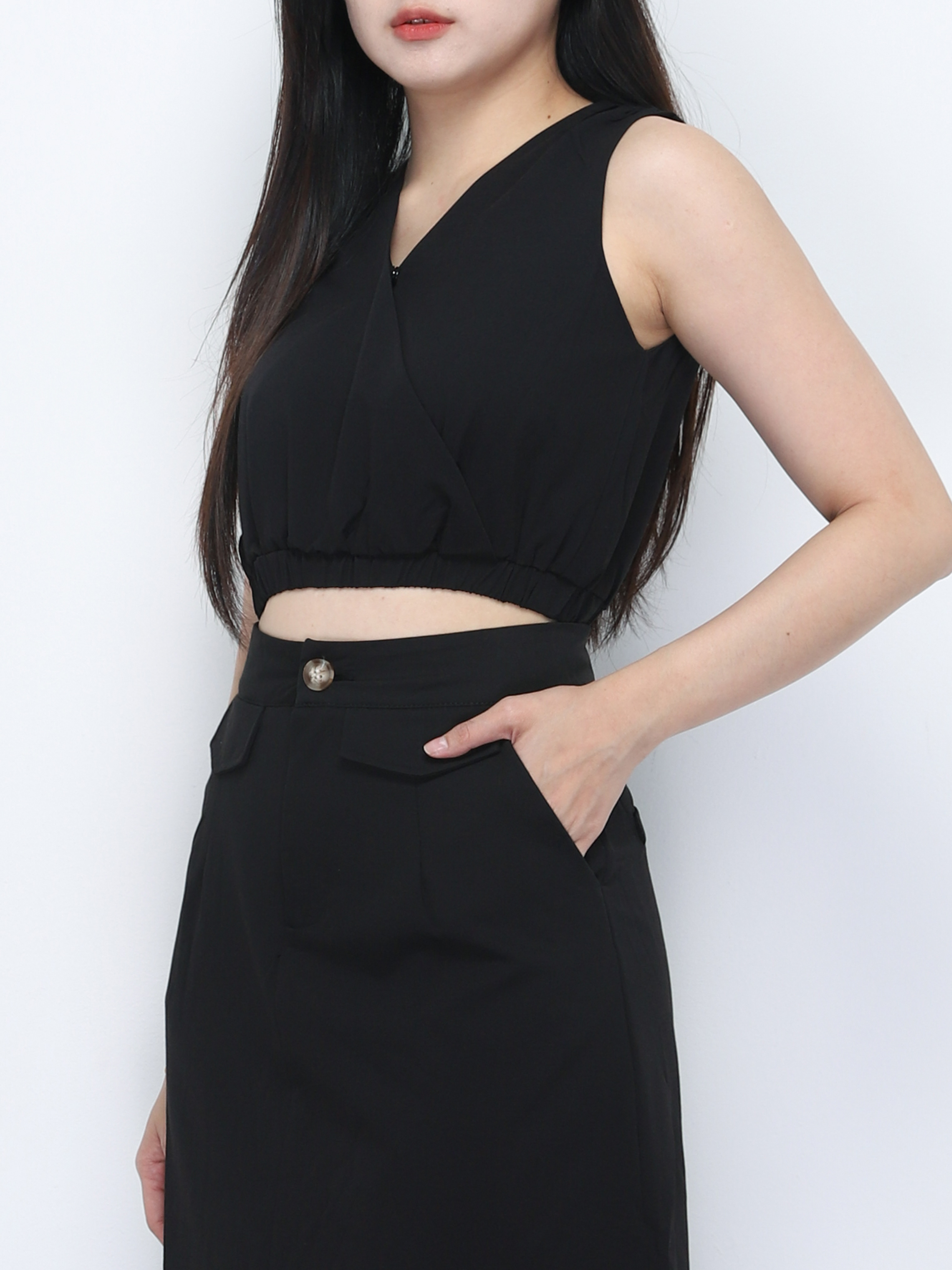 Sleeveless V Neck Top With Long Skirt Set 34807