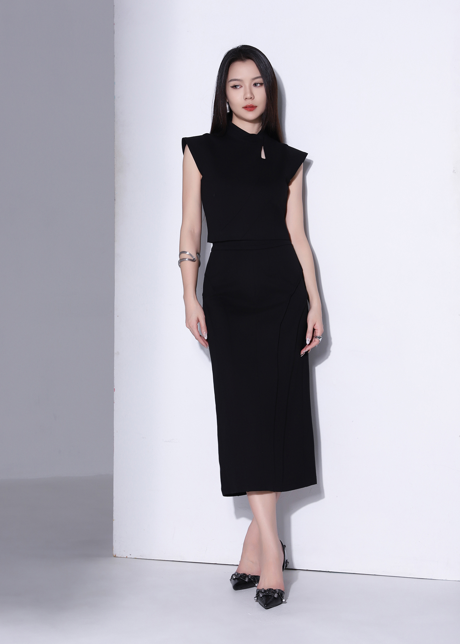 Mandarin Collar Sleeveless Top AC890