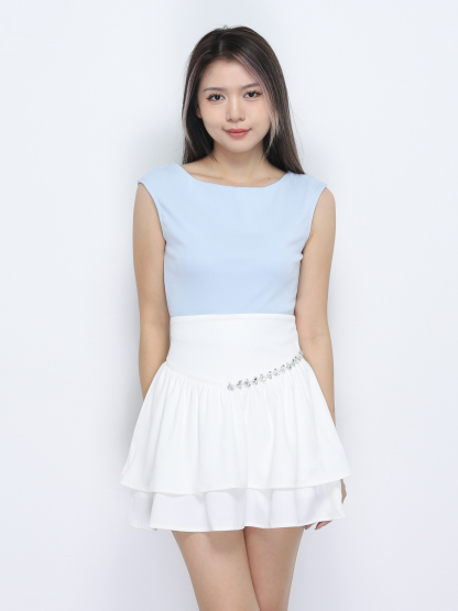 Boat Neckline Sleeveless Top 34669