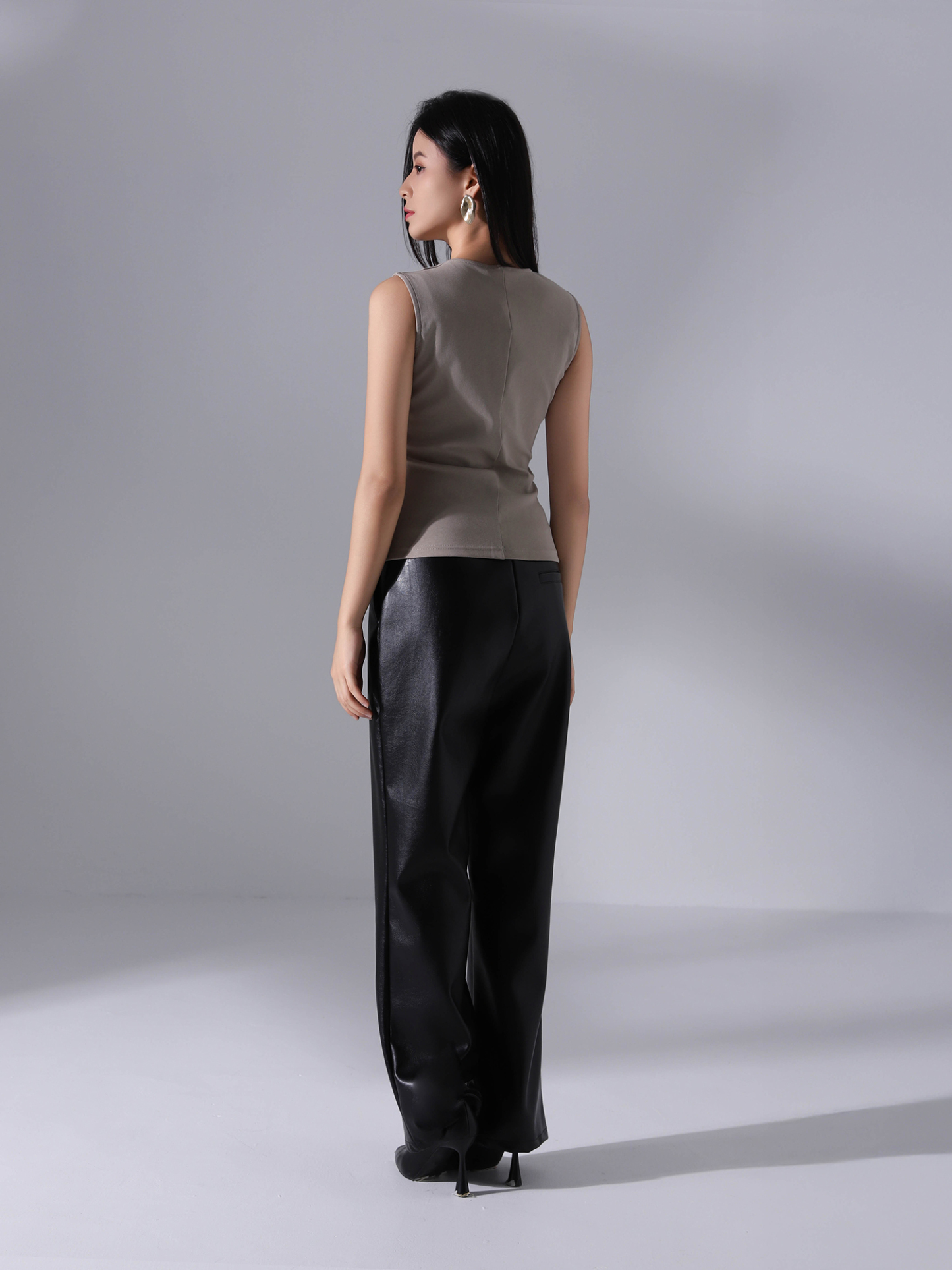 Sleeveless Front Button Blouse AC173