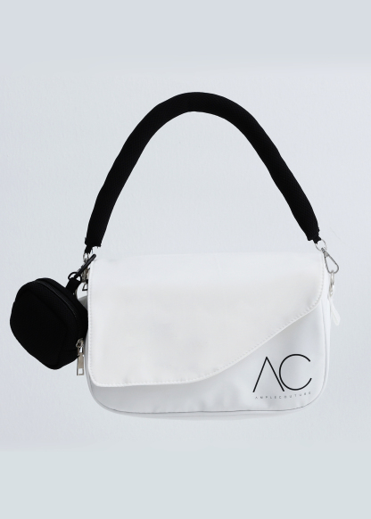 AC white bag (fashion show ) 
