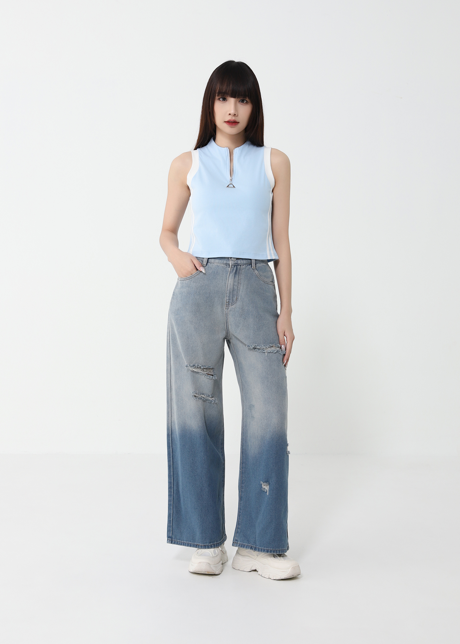 Sleeveless Front Zip Top 47705