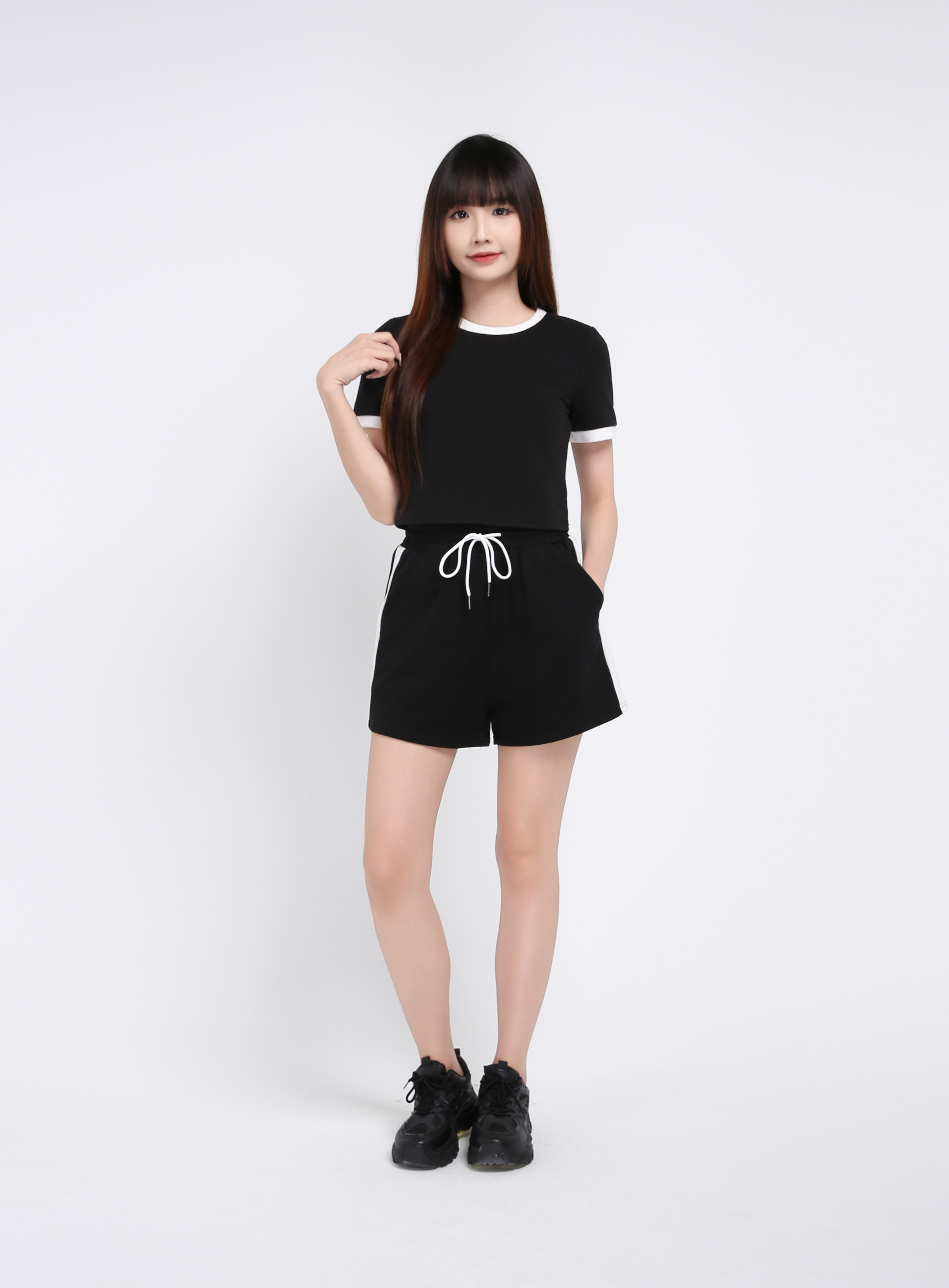 Casual Wear Plain Top With Waist Strechable Short Pant Set 20229