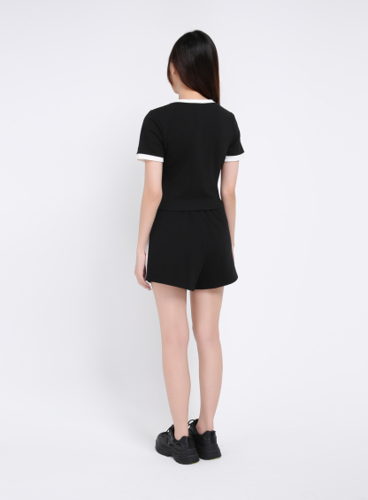 Casual Wear Plain Top With Waist Strechable Short Pant Set 20229