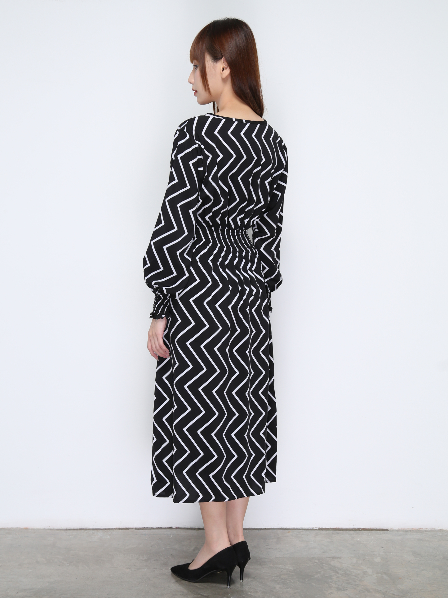 V Neck Cuff Sleeve Dress 21003