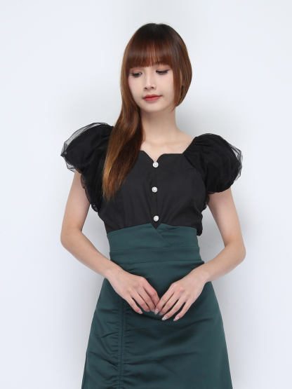 Put Net Sleeve With Decorative Button Top 22130