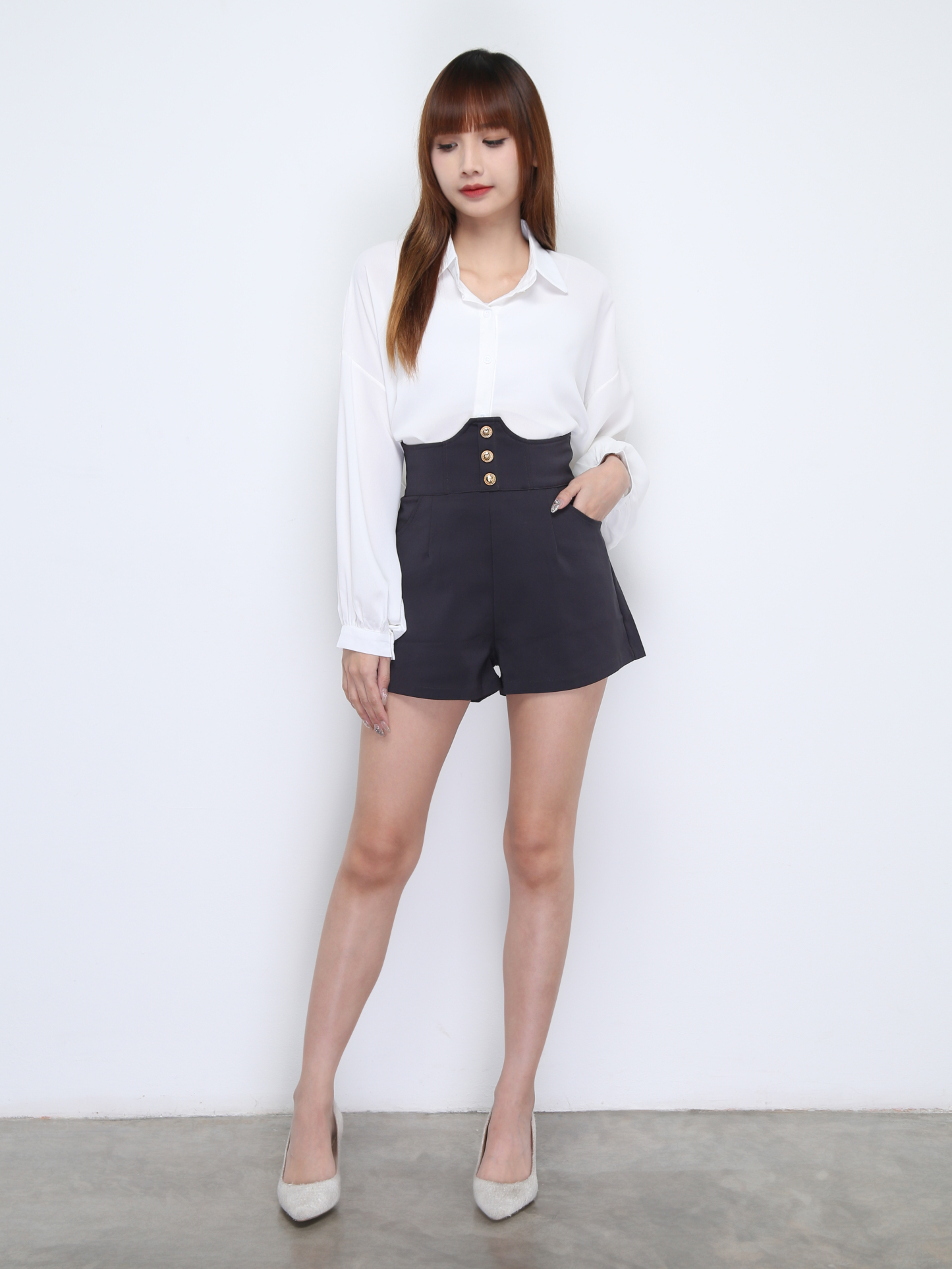 High Waist Front Decorative Button Short Pants 22056