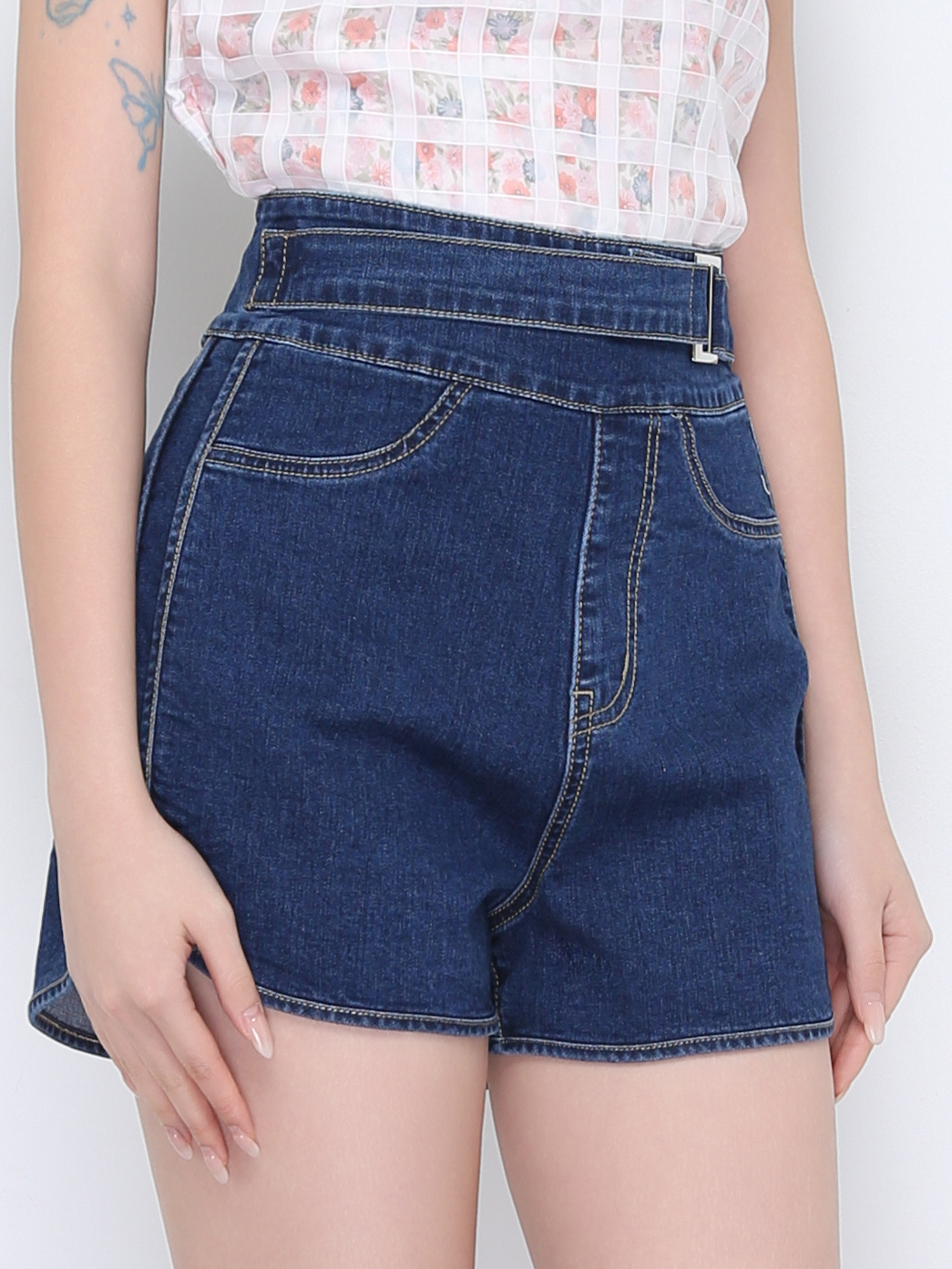 High Waist Denim Decorative Belt Short Pants 22301