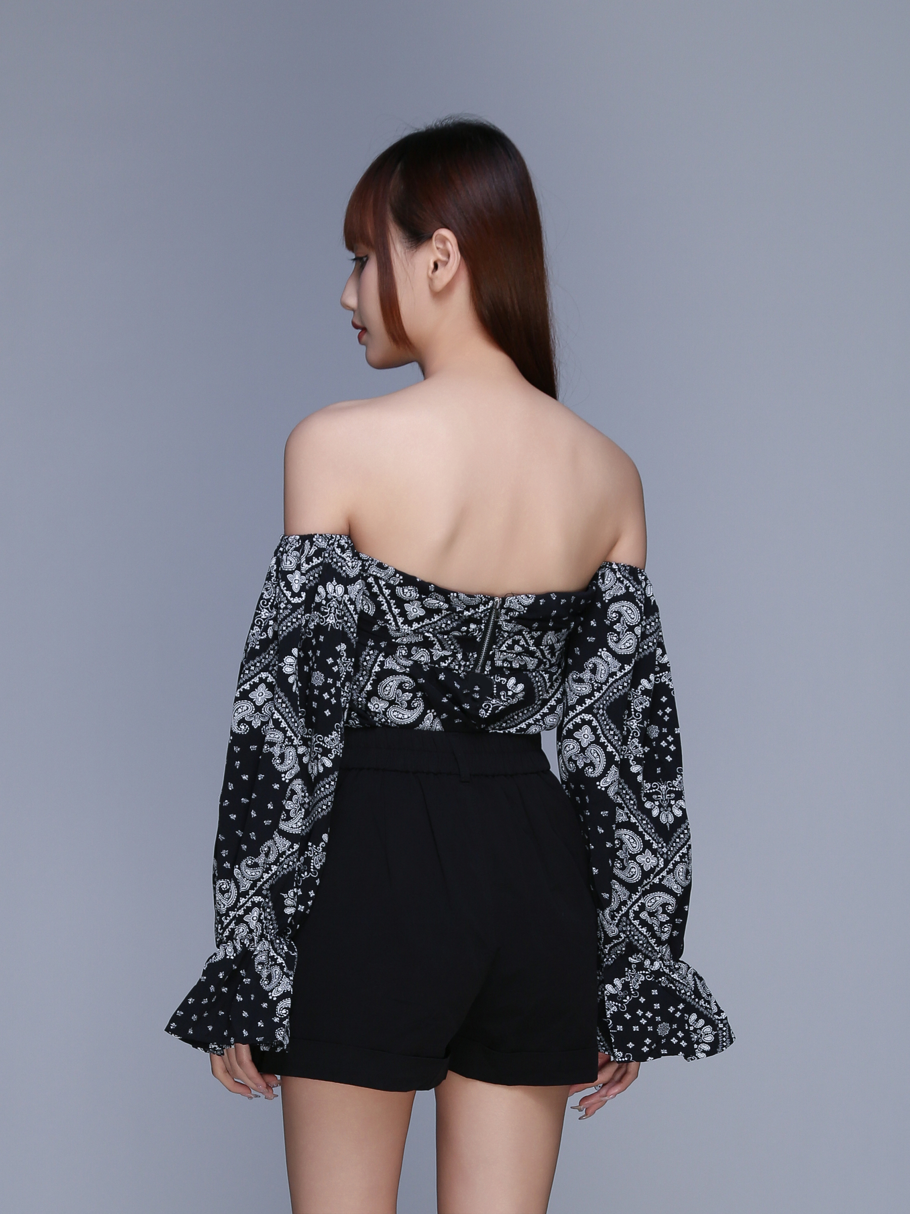 Off Shoulder Long Sleeve Abstract Top 22534