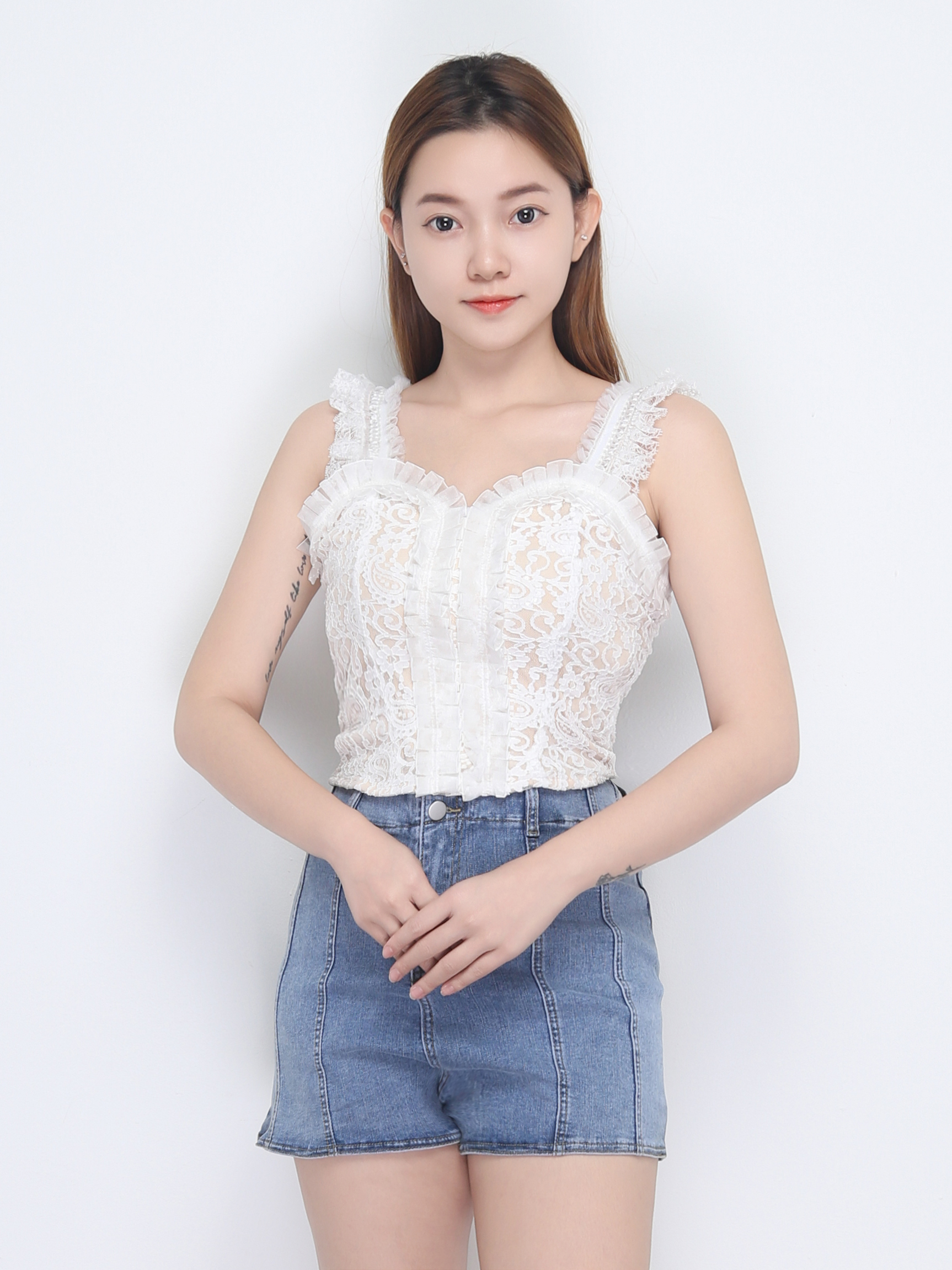 Sleeveless Lace Top 22623
