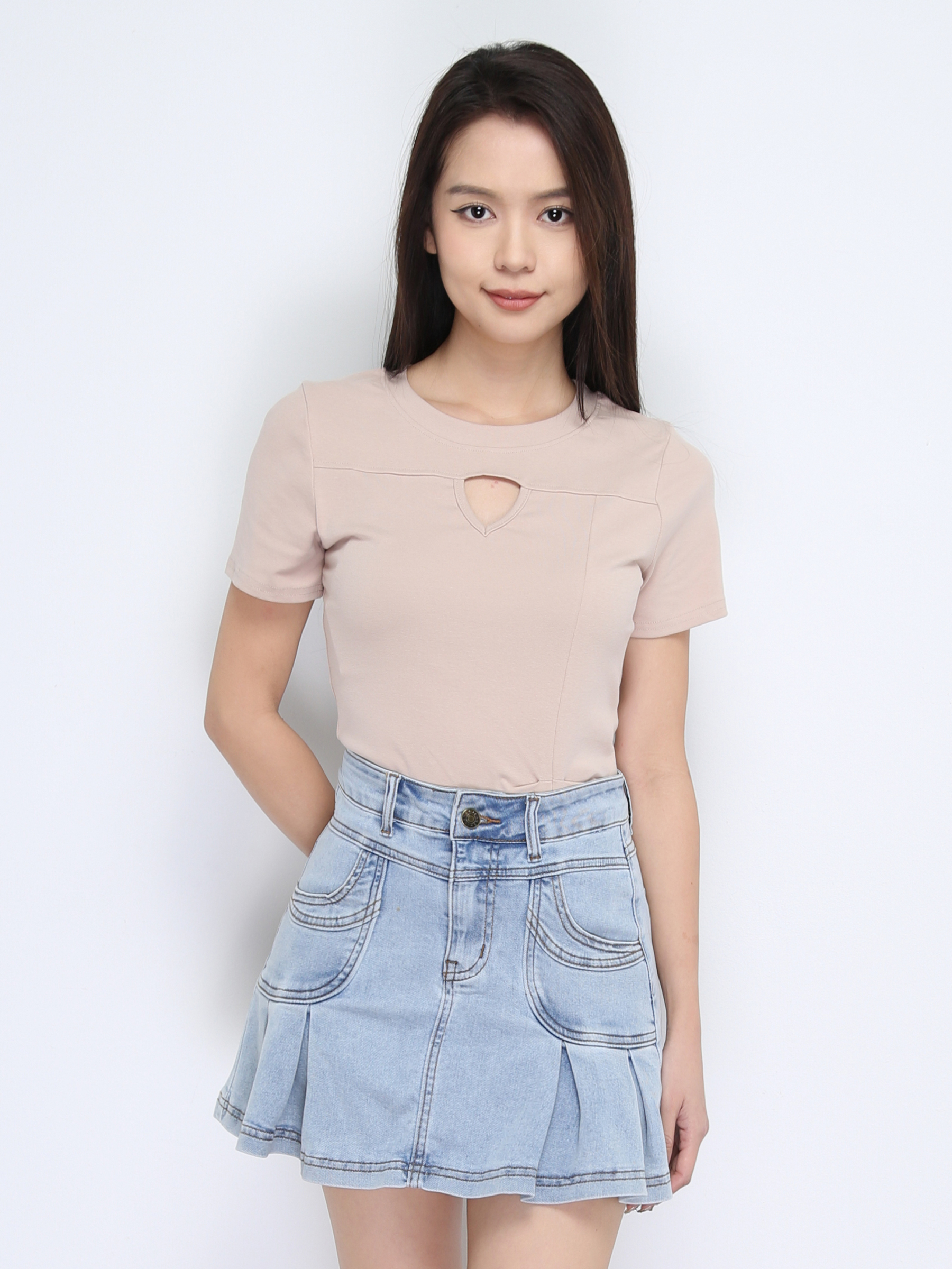 High Waist Front Button And Pocket Pleated Short Pant 22575