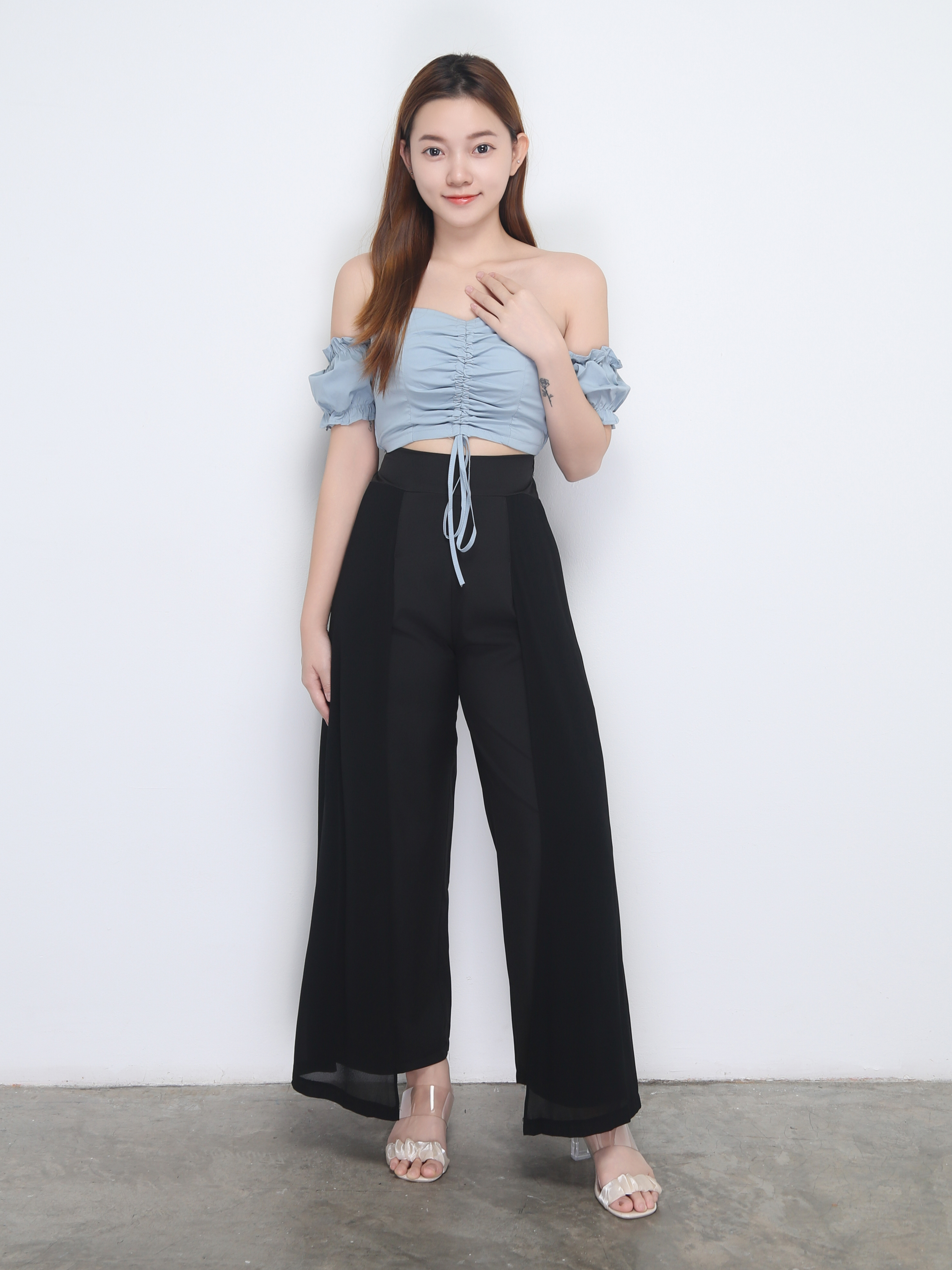 Short Sleeve Boat Neckline Pleated Top 22732