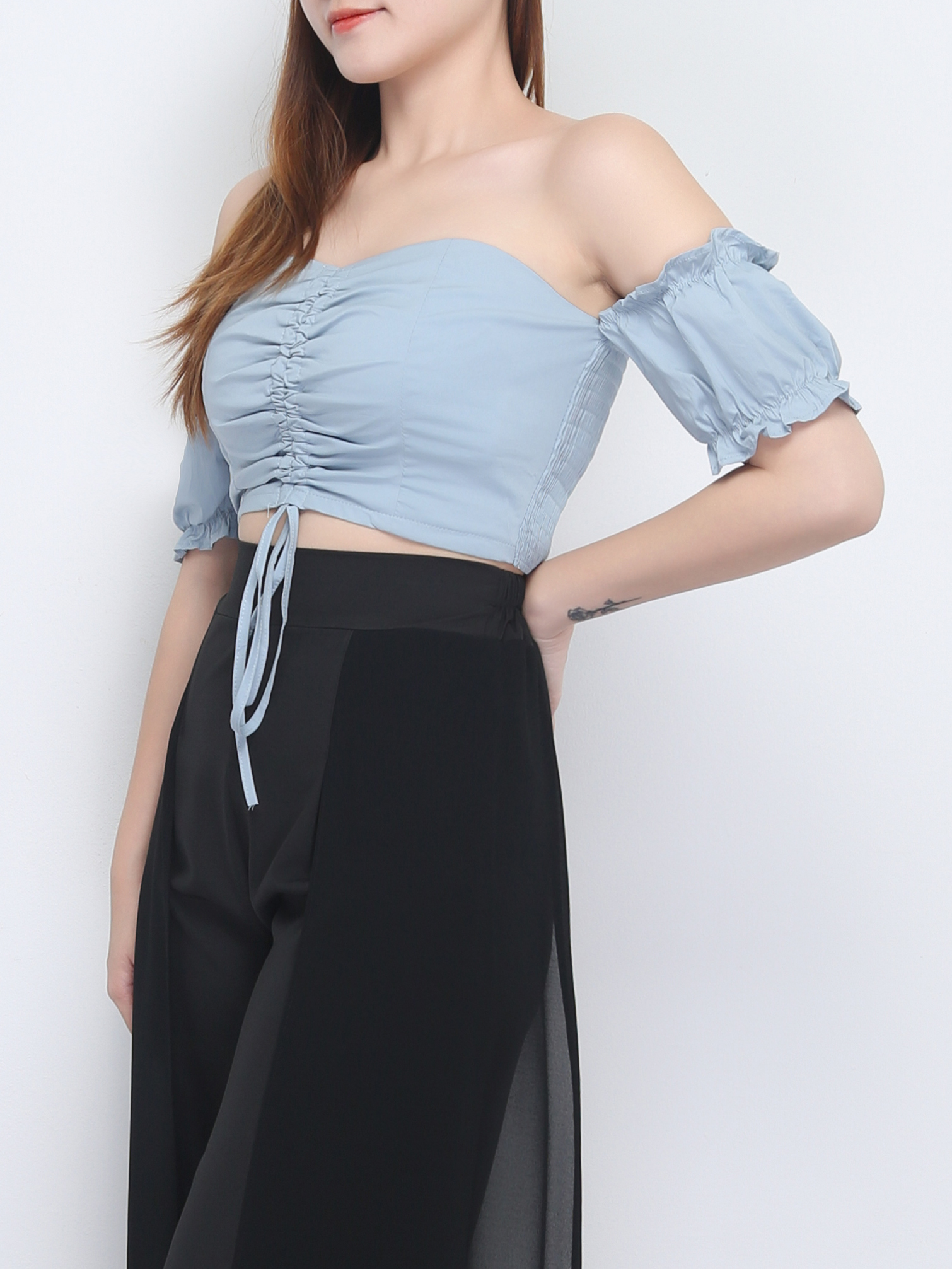 Short Sleeve Boat Neckline Pleated Top 22732