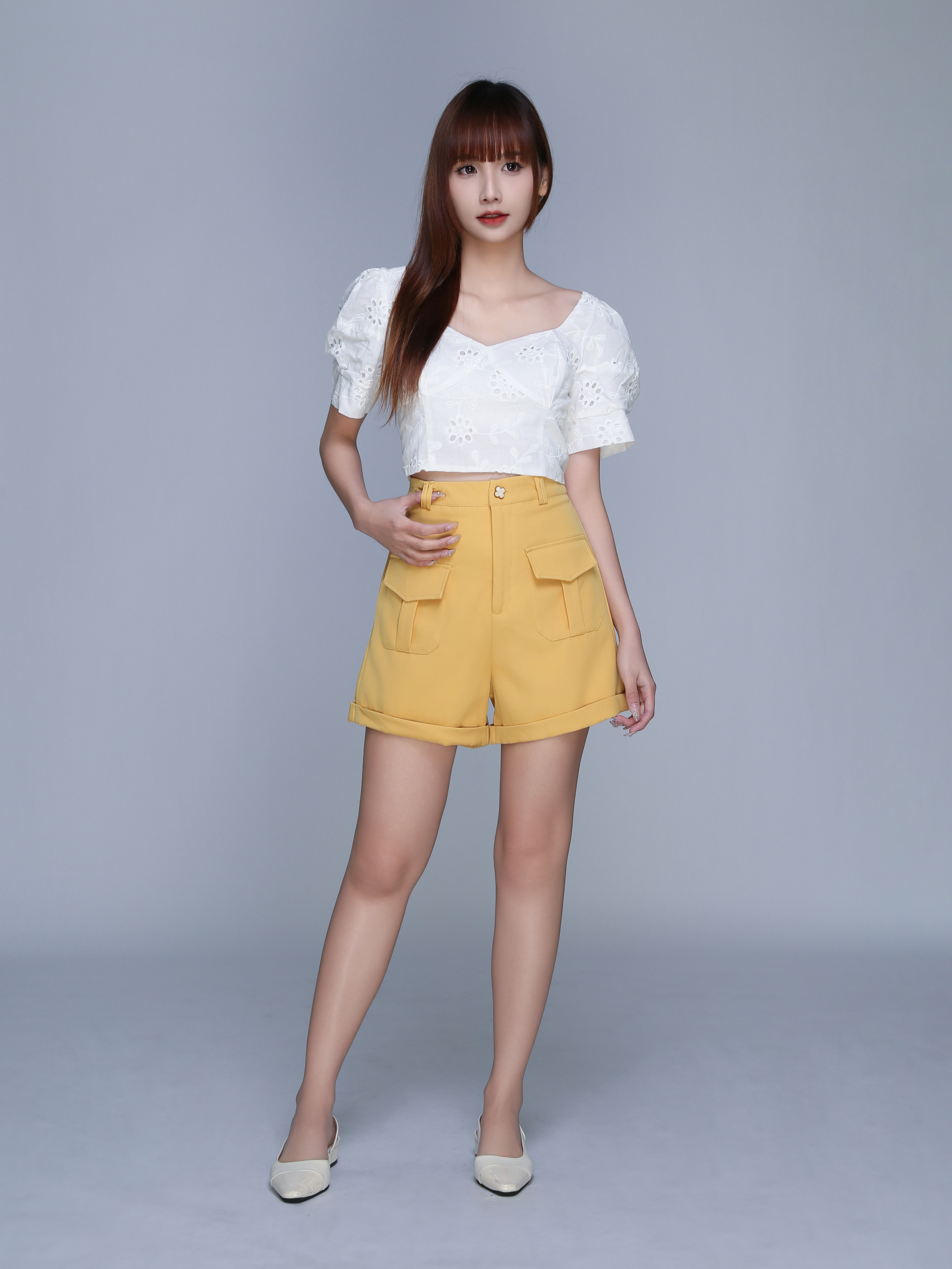 Front Flower Button And Pocket Short Pant 22736