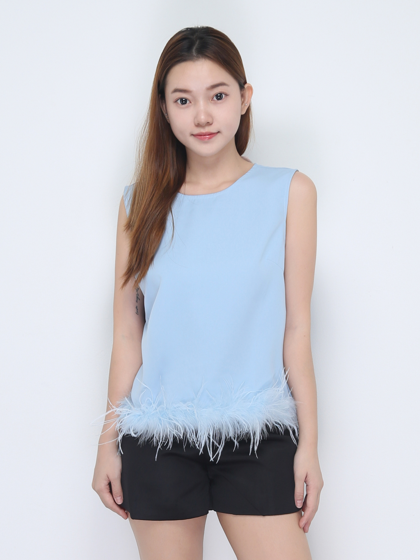 Sleeveless Plain Round Neck Top 22796