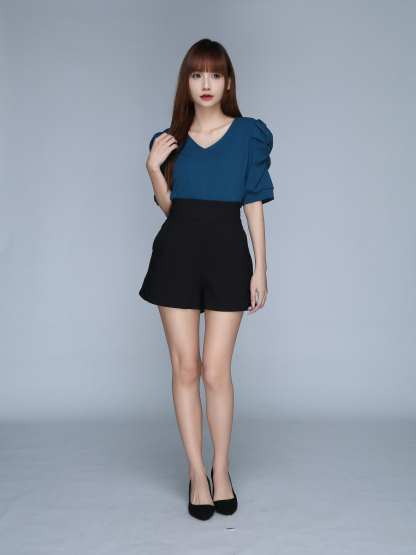 V Neck Ribbed Cuff Top 22852