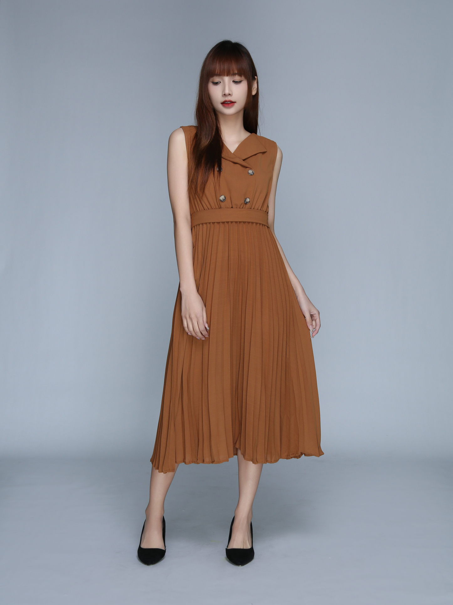 Sleeveless Pleated Front Button Dress 22901