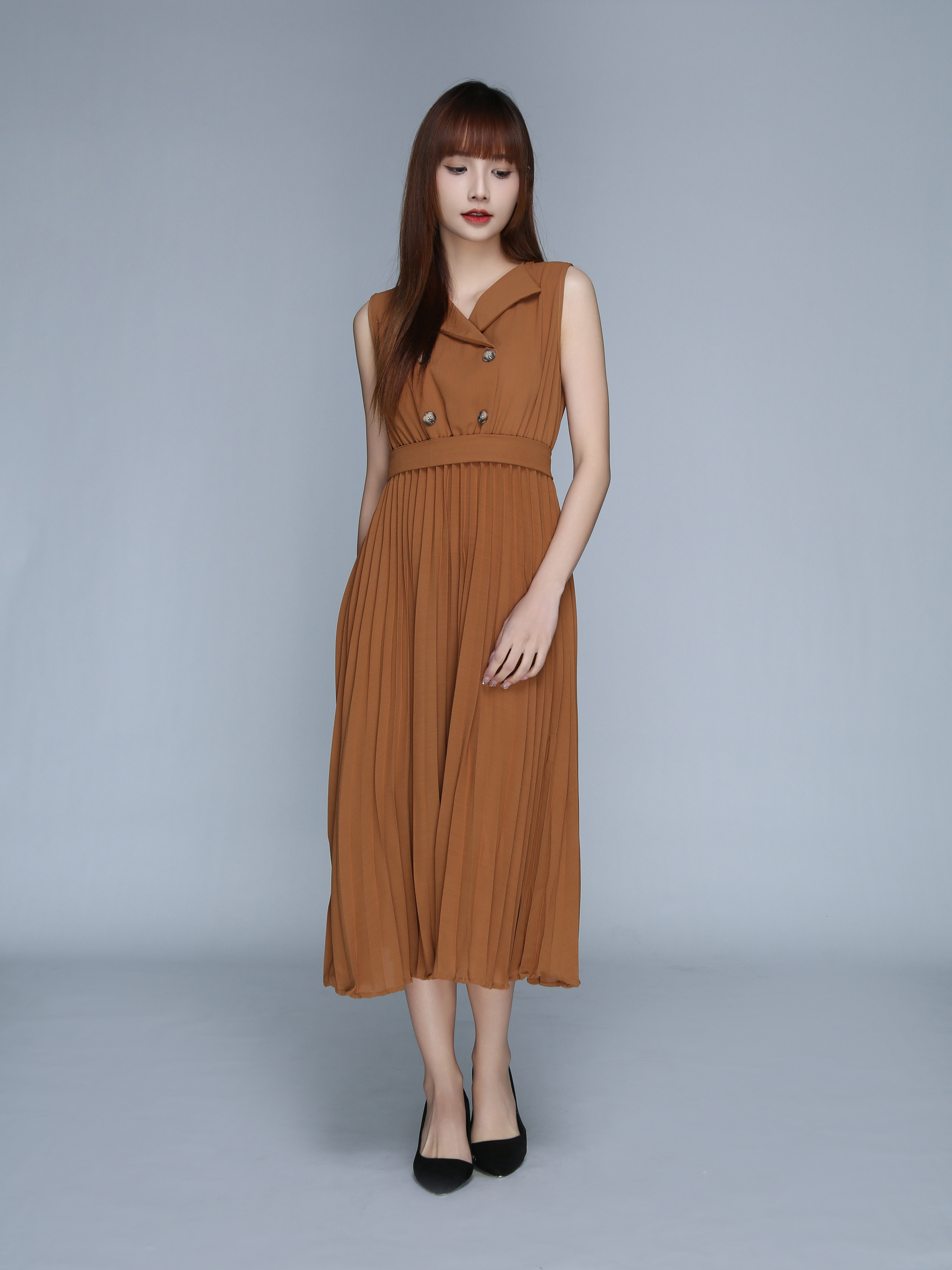 Sleeveless Pleated Front Button Dress 22901