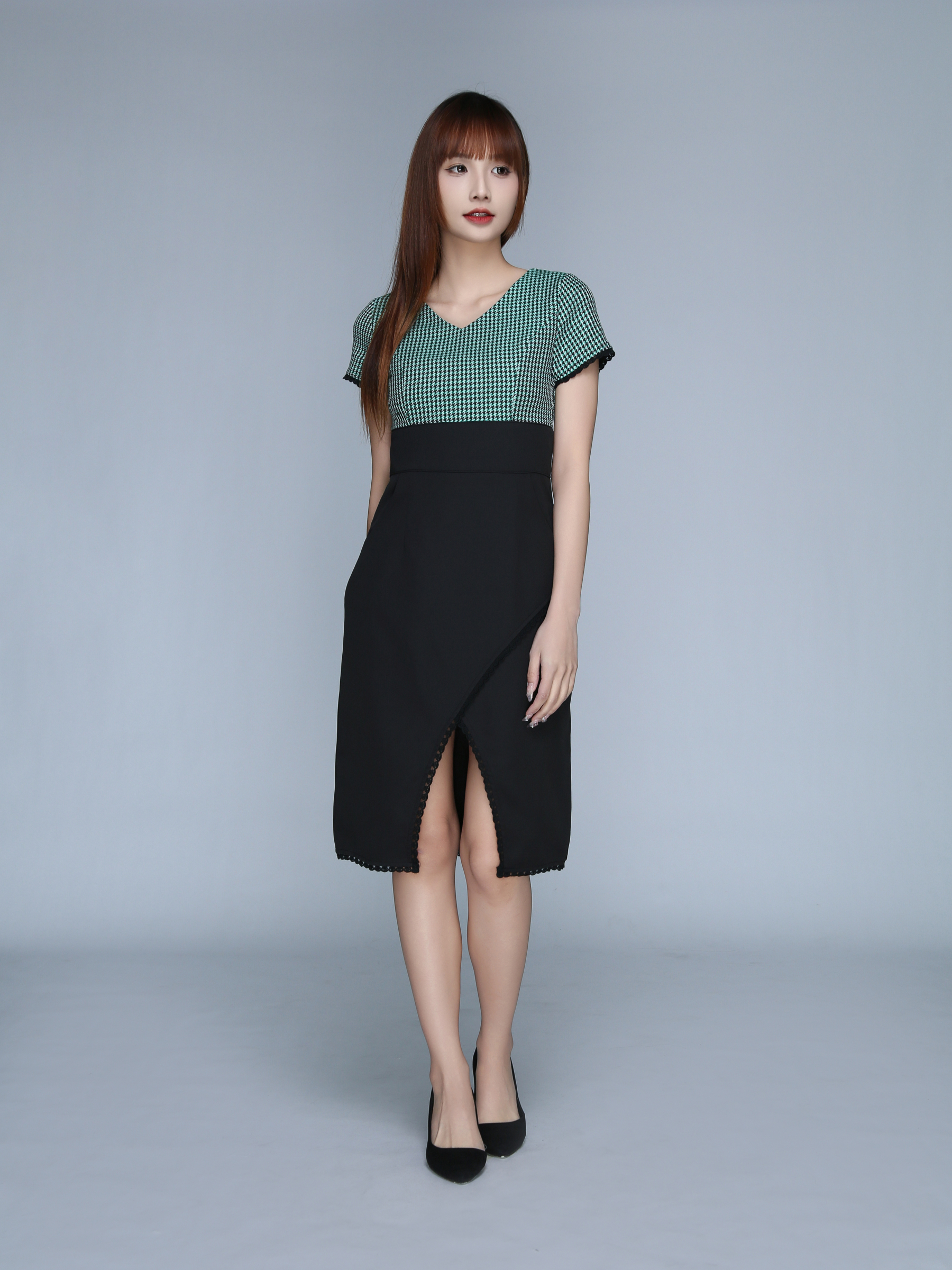 V Neck Short Slit Dress 22912