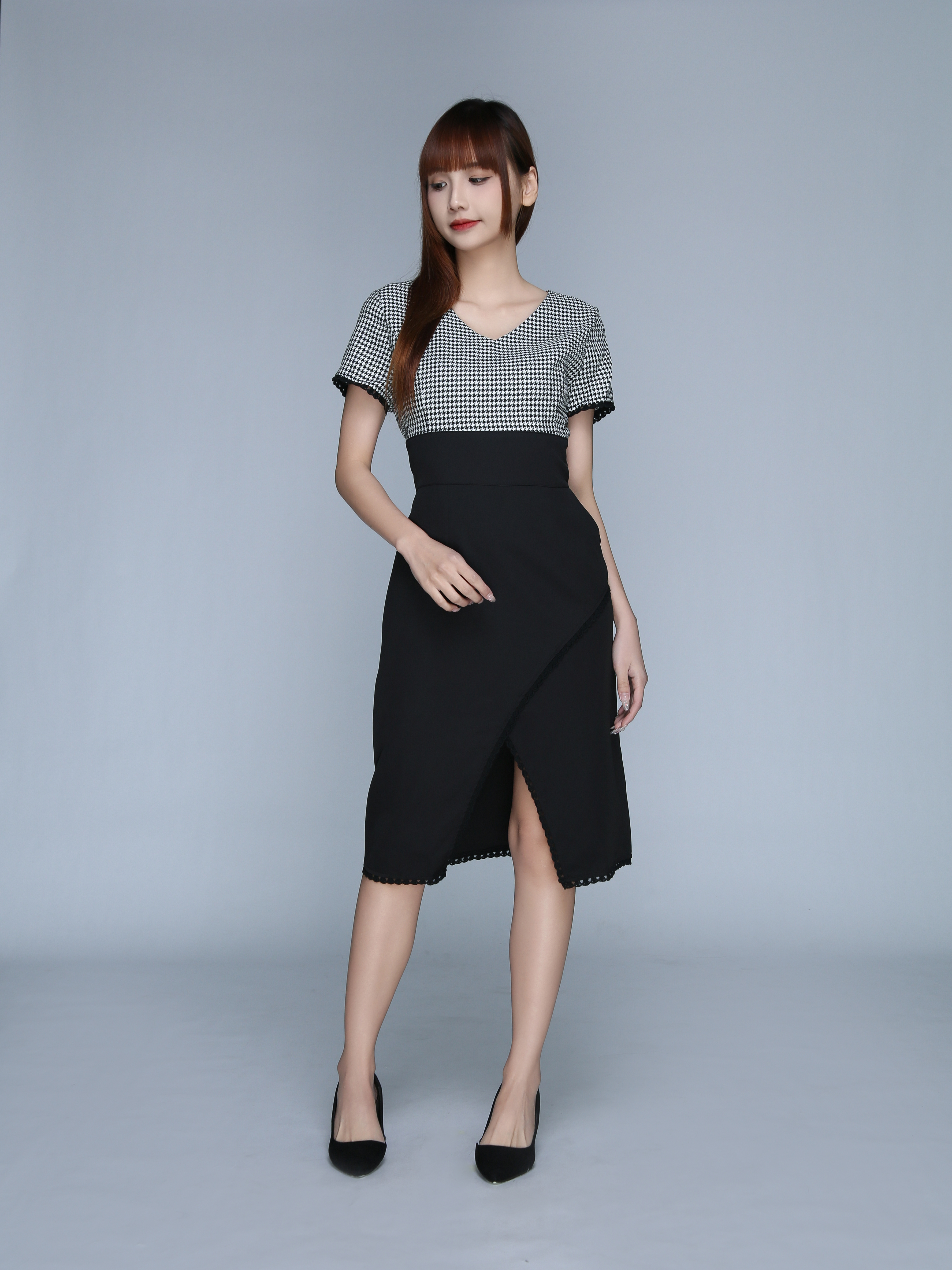 V Neck Short Slit Dress 22912