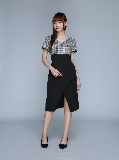 V Neck Short Slit Dress 22912