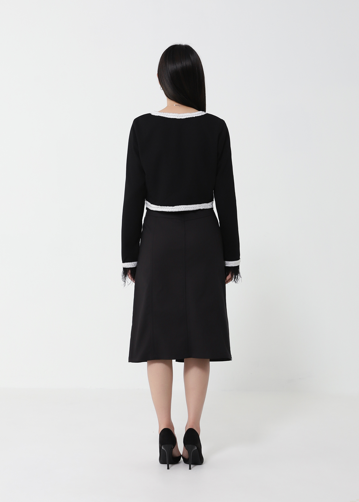Front Pocket Long Sleeve Jacket 23698