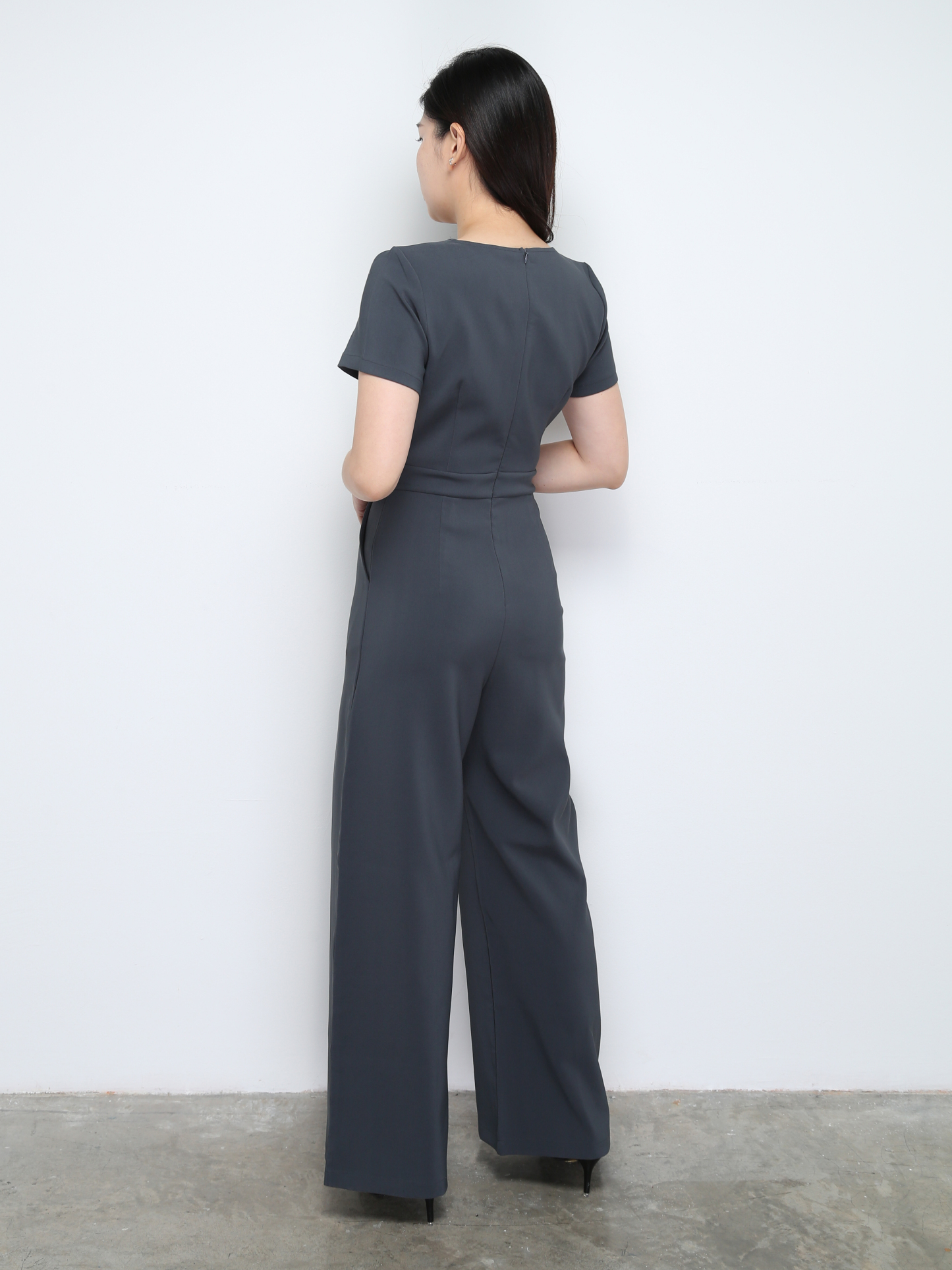 Short Sleeve Back Zip V Neck Jumpsuit 28146