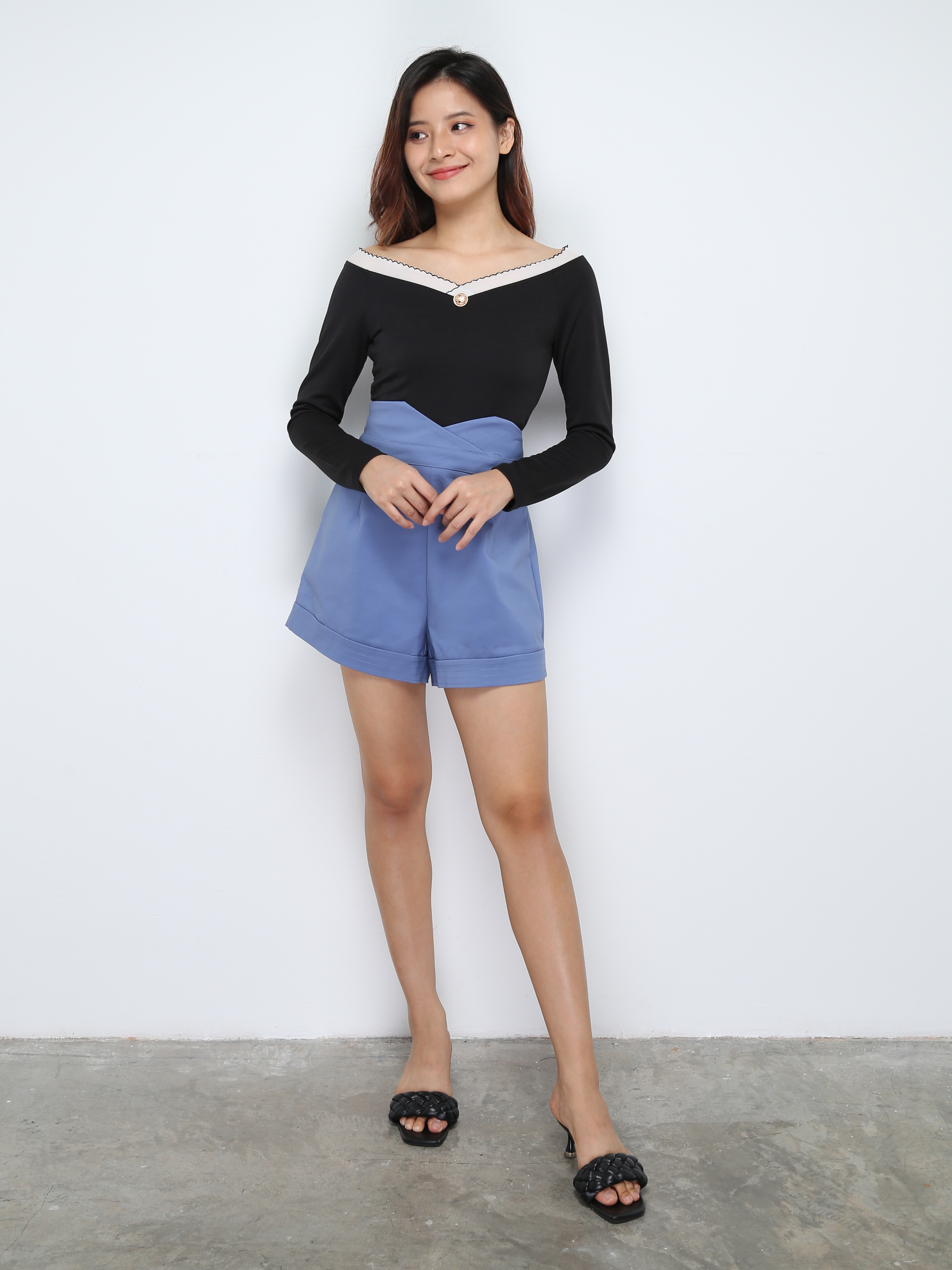 High Waist Side Pocket Short Pants 28208