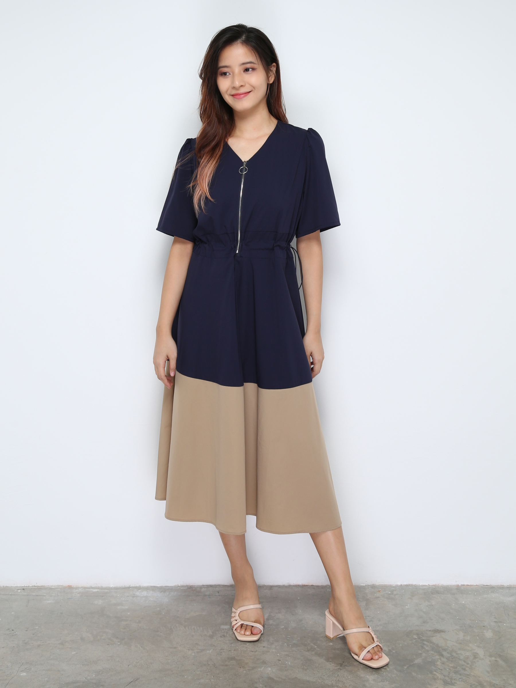 Two Tone Front Zip Dress 28328